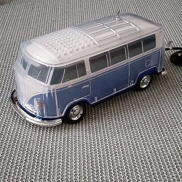 Bluetooth Speaker - Picture 1 of 17